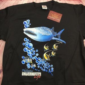 ➡️NWT Dibuho Handpainted Philippine Life Tee Size XL